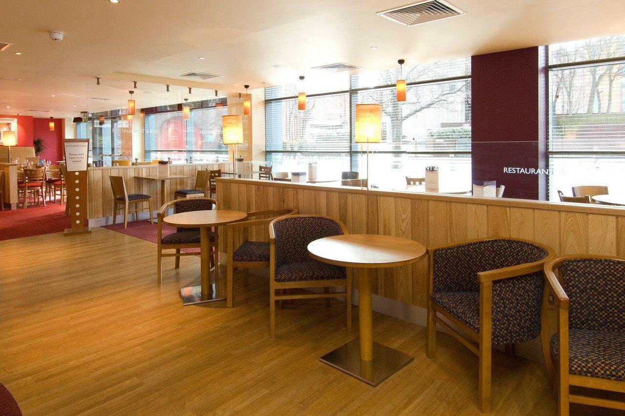 Premier Inn Leicester City Centre Экстерьер фото