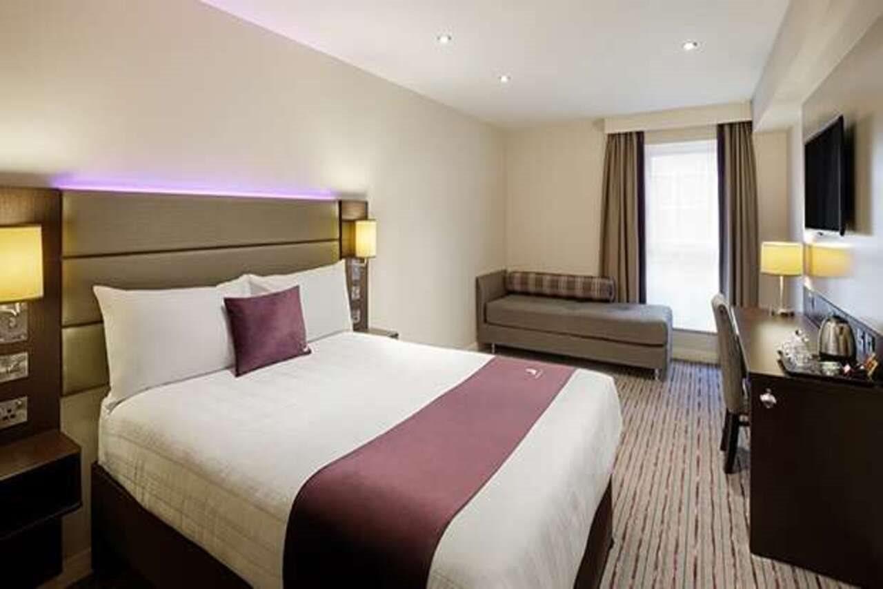 Premier Inn Leicester City Centre Экстерьер фото