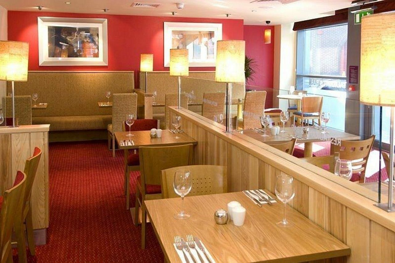 Premier Inn Leicester City Centre Экстерьер фото